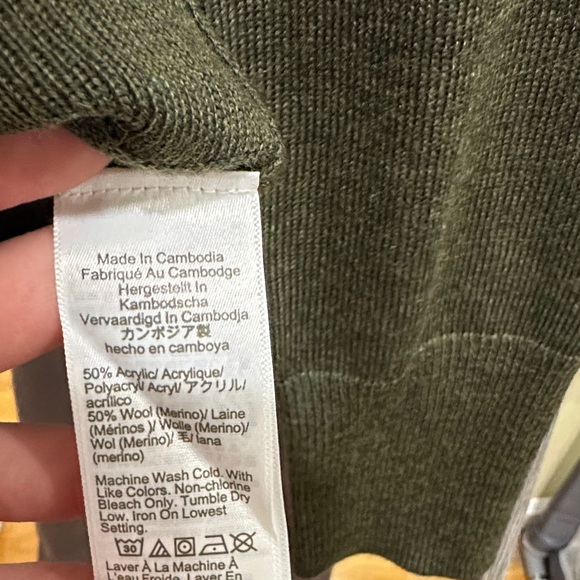 J. Crew Olive Green Turtleneck Sweater for Women - Picture 3 of 4